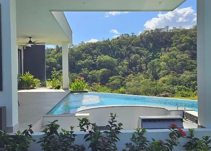 El Coco Oasis Where Luxury Meets Nature! Villa Sardinal (Guanacaste)