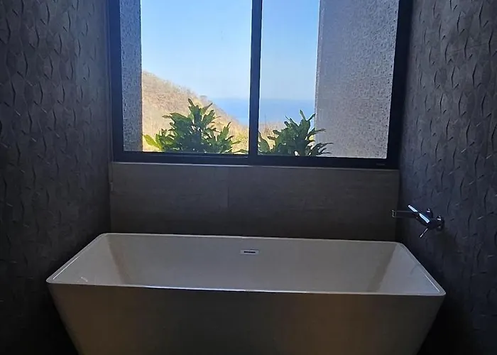 El Coco Oasis Where Luxury Meets Nature! Villa Sardinal (Guanacaste)