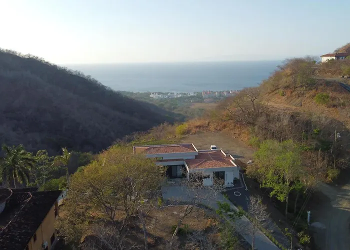Villa El Coco Oasis Where Luxury Meets Nature! Sardinal (Guanacaste)